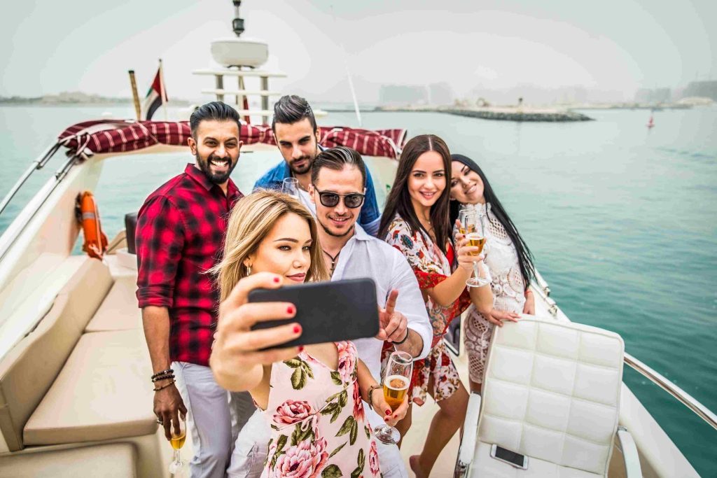 Why Rental Yacht Dubai Feels More Personal Than Any Other Luxury Experience: